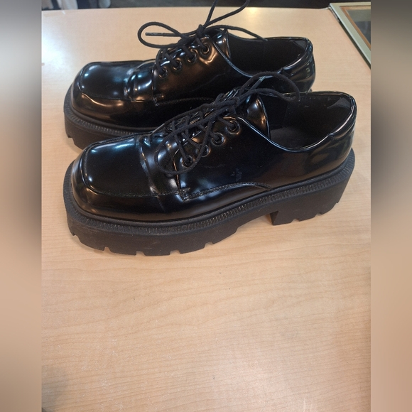 Platform Gothic Truffle Collection Shoes 9 - Picture 4 of 9